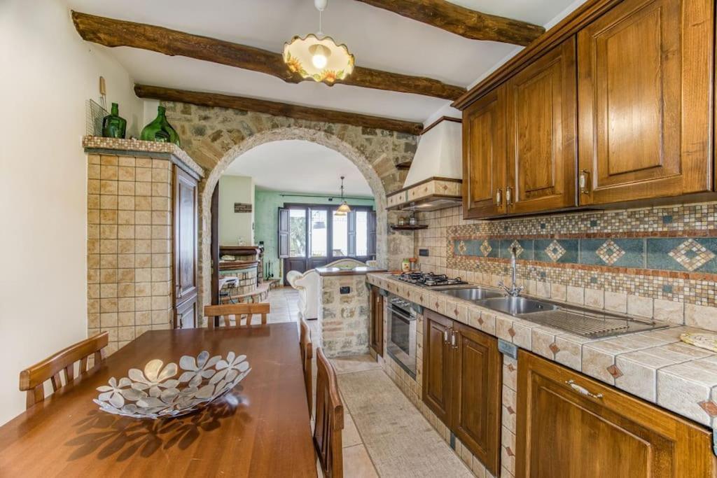 La Villa Di Nonna Angela Pisciotta Bagian luar foto